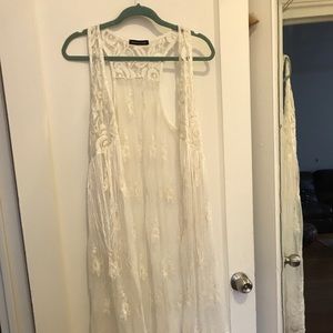 Lace duster vest with fringe detail